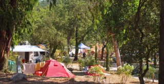 emplacement camping charlemagne