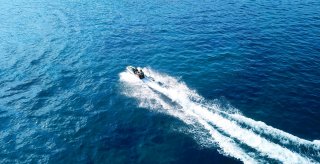 jet ski