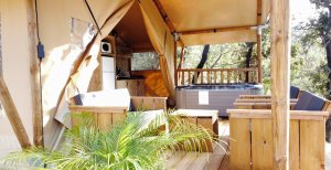 Eco-lodge 2 chambres jaccuzi camping charlemagne grimaud var