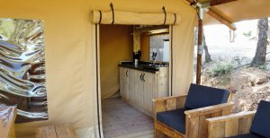 Eco-lodge 2 chambres sans sanitaire camping charlemagne grimaud var