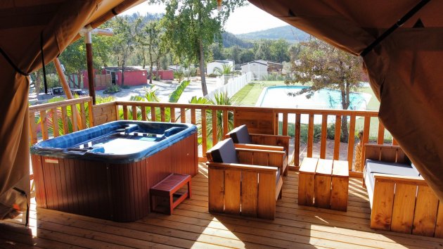 Eco-lodge 3 chambres jaccuzi camping charlemagne grimaud var