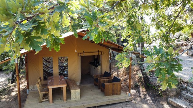 Eco-lodge 2 chambres sans sanitaire camping charlemagne grimaud var